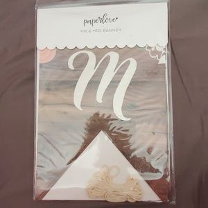 Paperlove wedding mr and mrs rustic banner